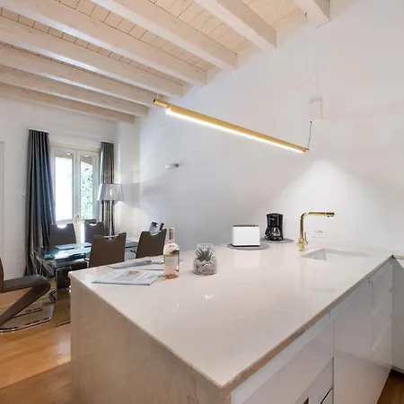 Palazzo Archi 2a Holiday home Polpenazze del Garda