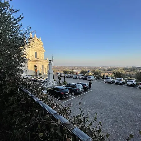 Palazzo Archi 2a Holiday home *