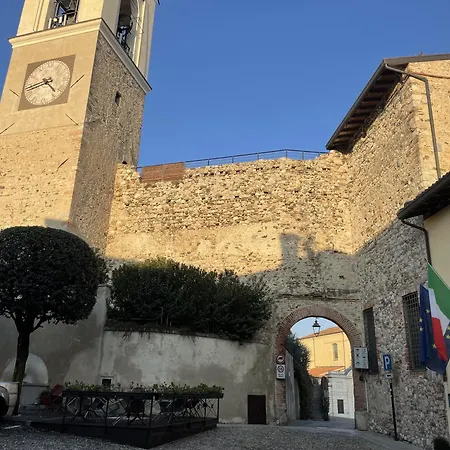 Palazzo Archi 2a Holiday home Polpenazze del Garda
